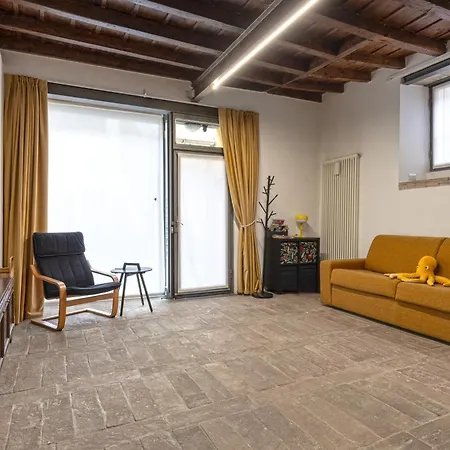 Apartment Charme Antico Tra Pietra E Legno In Area Pedonale *