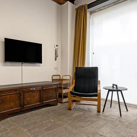 Apartment Charme Antico Tra Pietra E Legno In Area Pedonale *