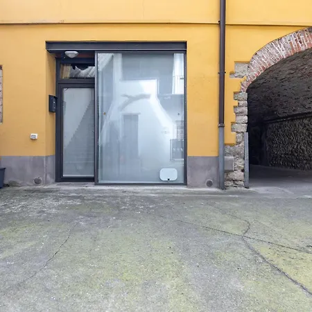 Charme Antico Tra Pietra E Legno In Area Pedonale Apartment