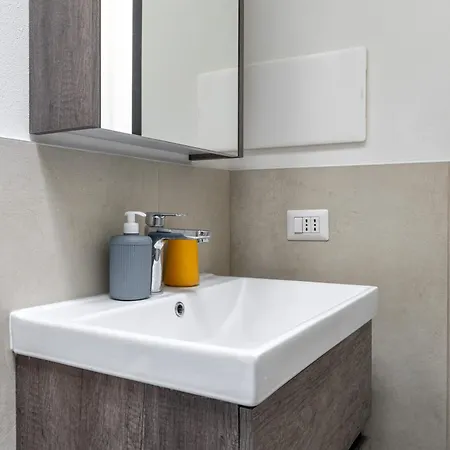 Apartment Charme Antico Tra Pietra E Legno In Area Pedonale *